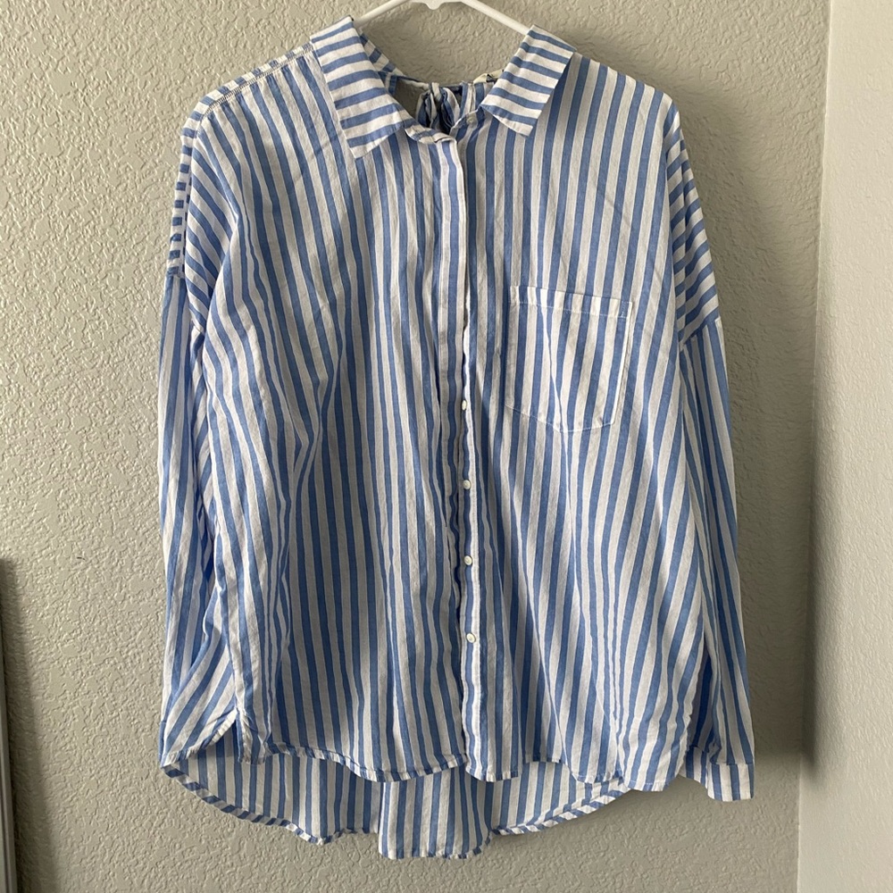 ZARA Blue striped long sleeve/blouse